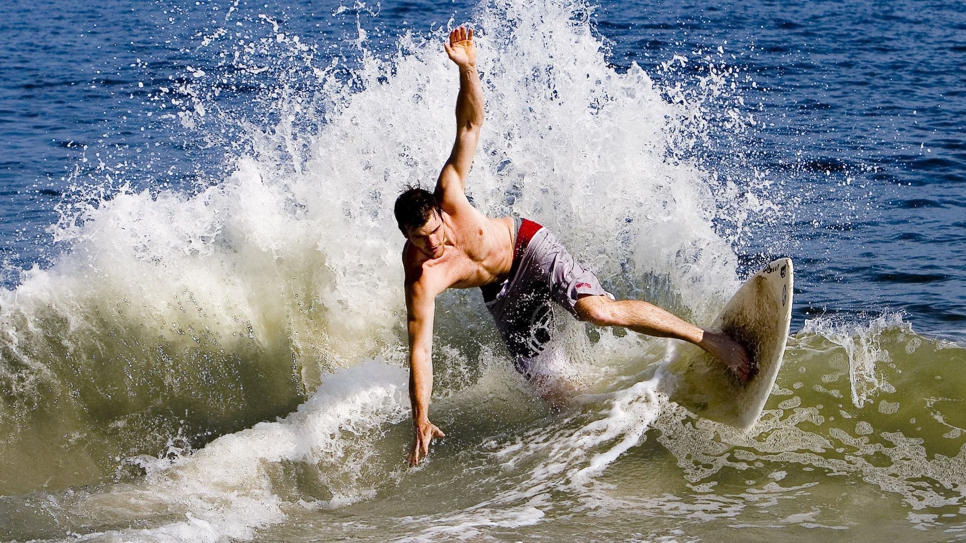 老炮发威!克里斯·保罗季后赛模式全开,用经验和智慧点燃胜利之火