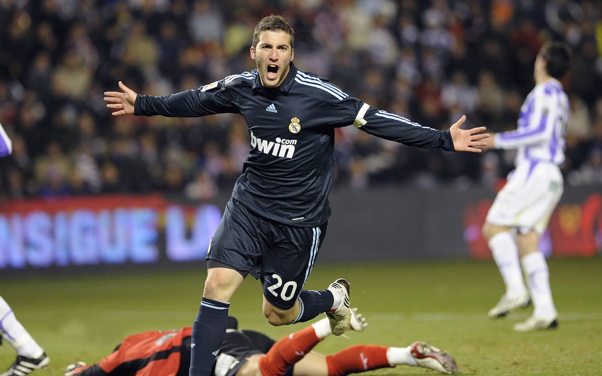 硬仗之王基米希，从乌克兰对阵沙特的硝烟中解读足球的决胜密码